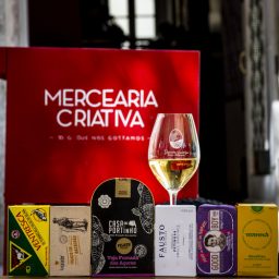 ‘CLÃ – Clube de Literacia Alimentar’ estreia-se com sessões de conservas, espumantes e vinhos brancos de Távora-Varosa